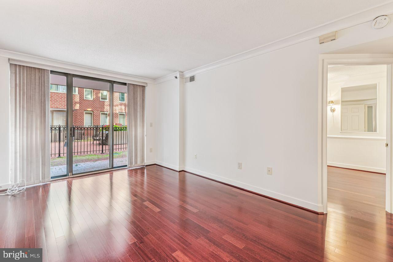 1050 N TAYLOR ST #1-105, ARLINGTON, Virginia 22201, 1 Bedroom Bedrooms, ,1 BathroomBathrooms,Residential,For sale,1050 N TAYLOR ST #1-105,VAAR2064622 MLS # VAAR2064622 1050 N TAYLOR ST #1-105, ARLINGTON, Virginia 22201, 1 Bedroom Bedrooms, ,1 BathroomBathrooms,Residential,For sale,1050 N TAYLOR ST #1-105,VAAR2064622 MLS # VAAR2064622