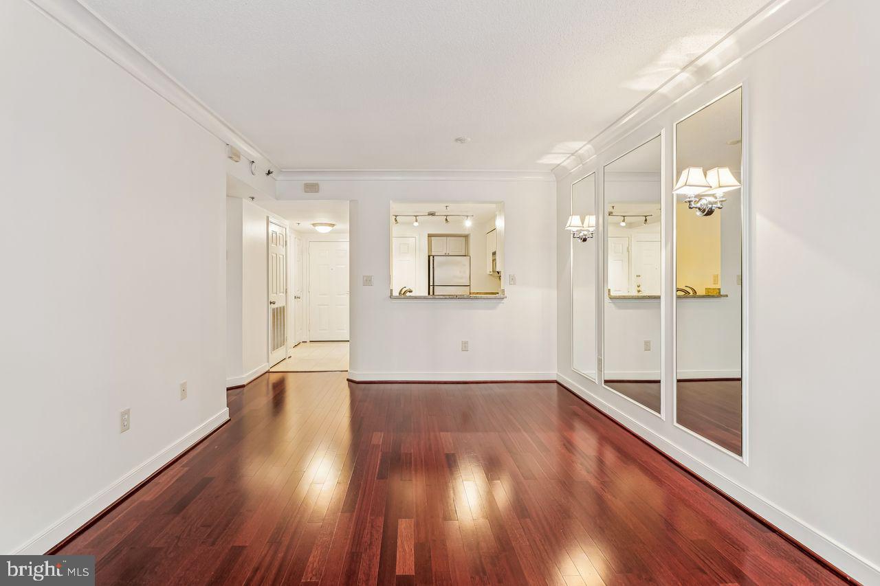 1050 N TAYLOR ST #1-105, ARLINGTON, Virginia 22201, 1 Bedroom Bedrooms, ,1 BathroomBathrooms,Residential,For sale,1050 N TAYLOR ST #1-105,VAAR2064622 MLS # VAAR2064622 1050 N TAYLOR ST #1-105, ARLINGTON, Virginia 22201, 1 Bedroom Bedrooms, ,1 BathroomBathrooms,Residential,For sale,1050 N TAYLOR ST #1-105,VAAR2064622 MLS # VAAR2064622