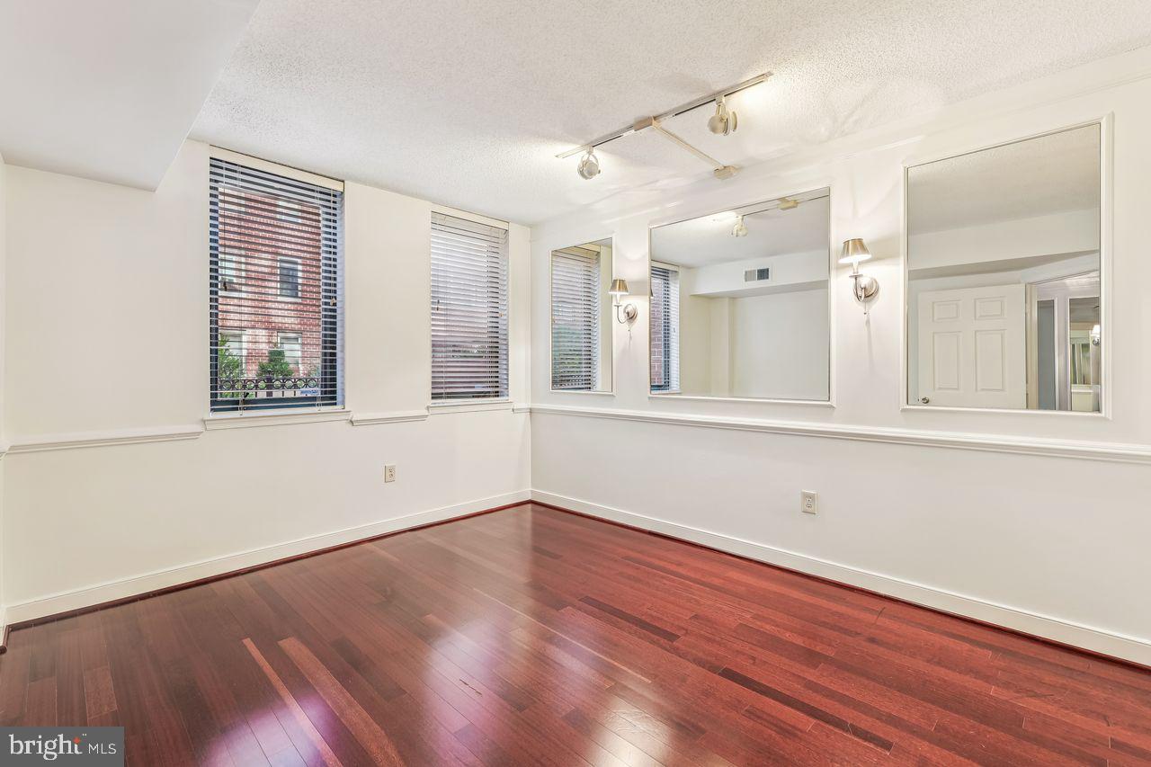 1050 N TAYLOR ST #1-105, ARLINGTON, Virginia 22201, 1 Bedroom Bedrooms, ,1 BathroomBathrooms,Residential,For sale,1050 N TAYLOR ST #1-105,VAAR2064622 MLS # VAAR2064622 1050 N TAYLOR ST #1-105, ARLINGTON, Virginia 22201, 1 Bedroom Bedrooms, ,1 BathroomBathrooms,Residential,For sale,1050 N TAYLOR ST #1-105,VAAR2064622 MLS # VAAR2064622