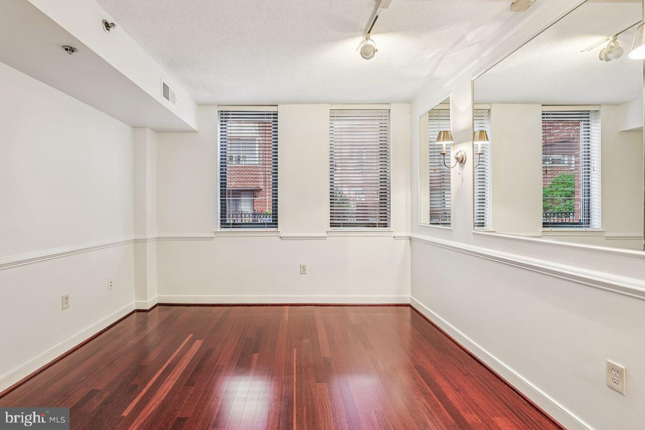 1050 N TAYLOR ST #1-105, ARLINGTON, Virginia 22201, 1 Bedroom Bedrooms, ,1 BathroomBathrooms,Residential,For sale,1050 N TAYLOR ST #1-105,VAAR2064622 MLS # VAAR2064622 1050 N TAYLOR ST #1-105, ARLINGTON, Virginia 22201, 1 Bedroom Bedrooms, ,1 BathroomBathrooms,Residential,For sale,1050 N TAYLOR ST #1-105,VAAR2064622 MLS # VAAR2064622