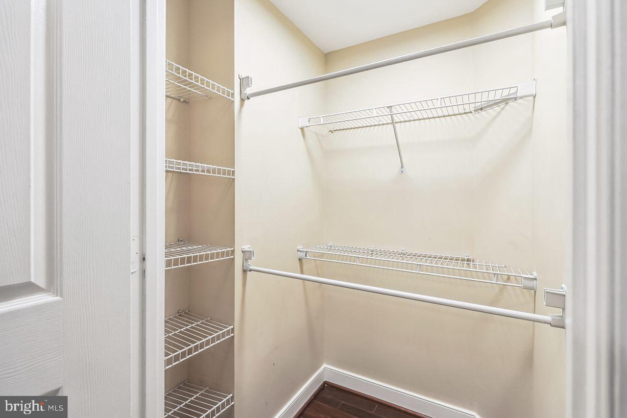 1050 N TAYLOR ST #1-105, ARLINGTON, Virginia 22201, 1 Bedroom Bedrooms, ,1 BathroomBathrooms,Residential,For sale,1050 N TAYLOR ST #1-105,VAAR2064622 MLS # VAAR2064622 1050 N TAYLOR ST #1-105, ARLINGTON, Virginia 22201, 1 Bedroom Bedrooms, ,1 BathroomBathrooms,Residential,For sale,1050 N TAYLOR ST #1-105,VAAR2064622 MLS # VAAR2064622