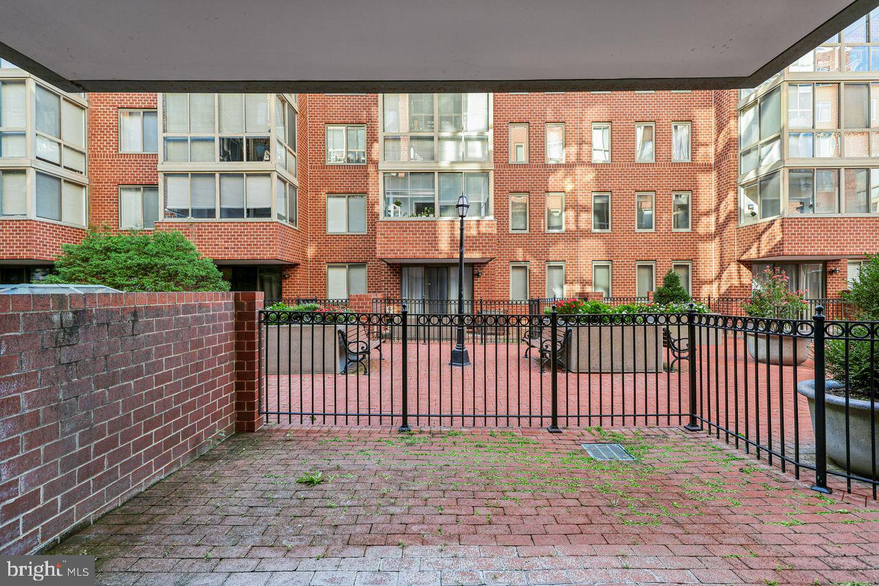 1050 N TAYLOR ST #1-105, ARLINGTON, Virginia 22201, 1 Bedroom Bedrooms, ,1 BathroomBathrooms,Residential,For sale,1050 N TAYLOR ST #1-105,VAAR2064622 MLS # VAAR2064622 1050 N TAYLOR ST #1-105, ARLINGTON, Virginia 22201, 1 Bedroom Bedrooms, ,1 BathroomBathrooms,Residential,For sale,1050 N TAYLOR ST #1-105,VAAR2064622 MLS # VAAR2064622