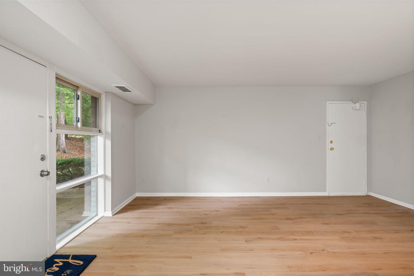4367 AMERICANA DR #F 104, ANNANDALE, Virginia 22003, 1 Bedroom Bedrooms, ,1 BathroomBathrooms,Residential,For sale,4367 AMERICANA DR #F 104,VAFX2273052 MLS # VAFX2273052