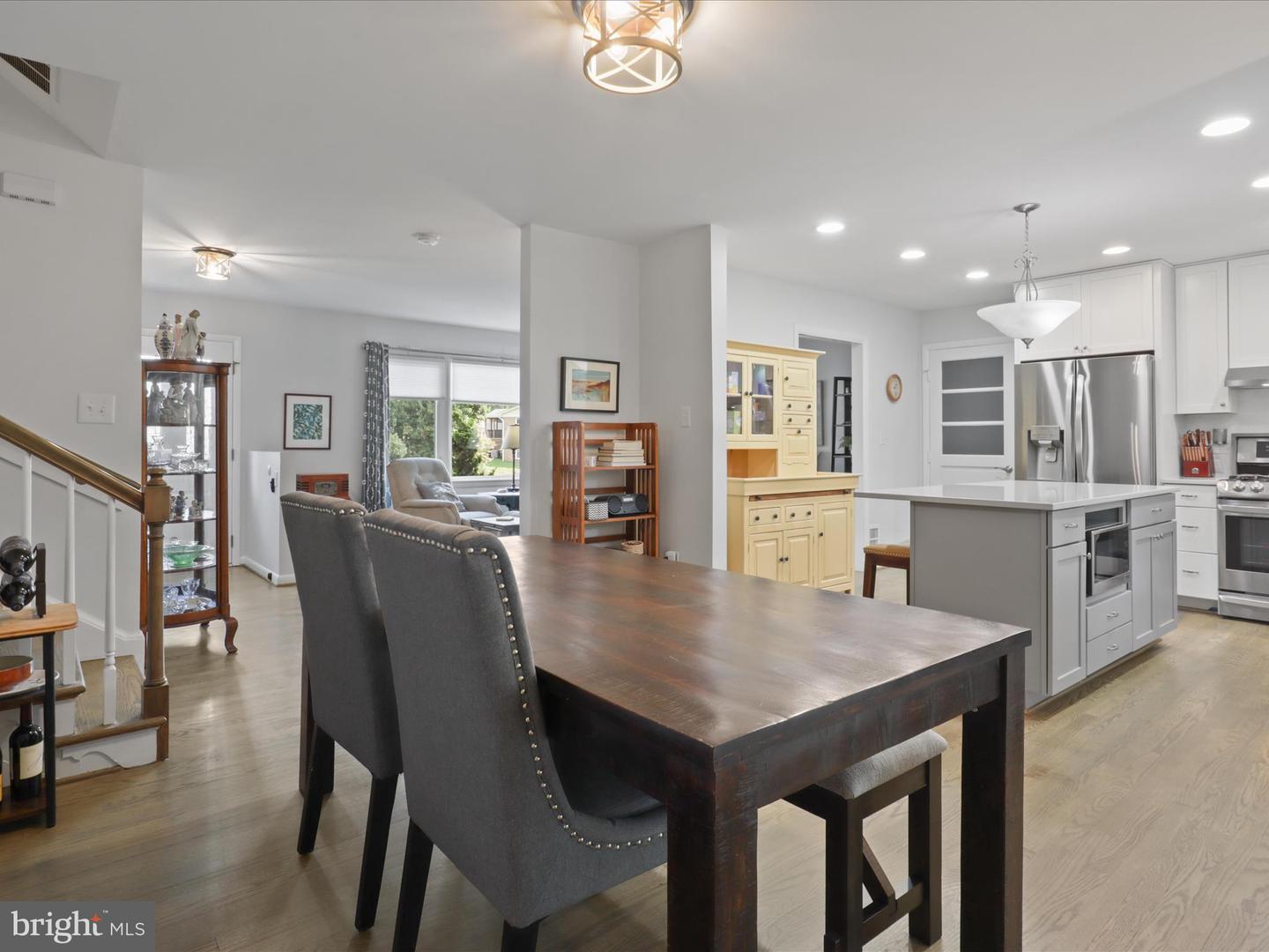 2736 CALKINS RD, HERNDON, Virginia 20171, 3 Bedrooms Bedrooms, 16 Rooms Rooms,4 BathroomsBathrooms,Residential,For sale,2736 CALKINS RD,VAFX2273088 MLS # VAFX2273088