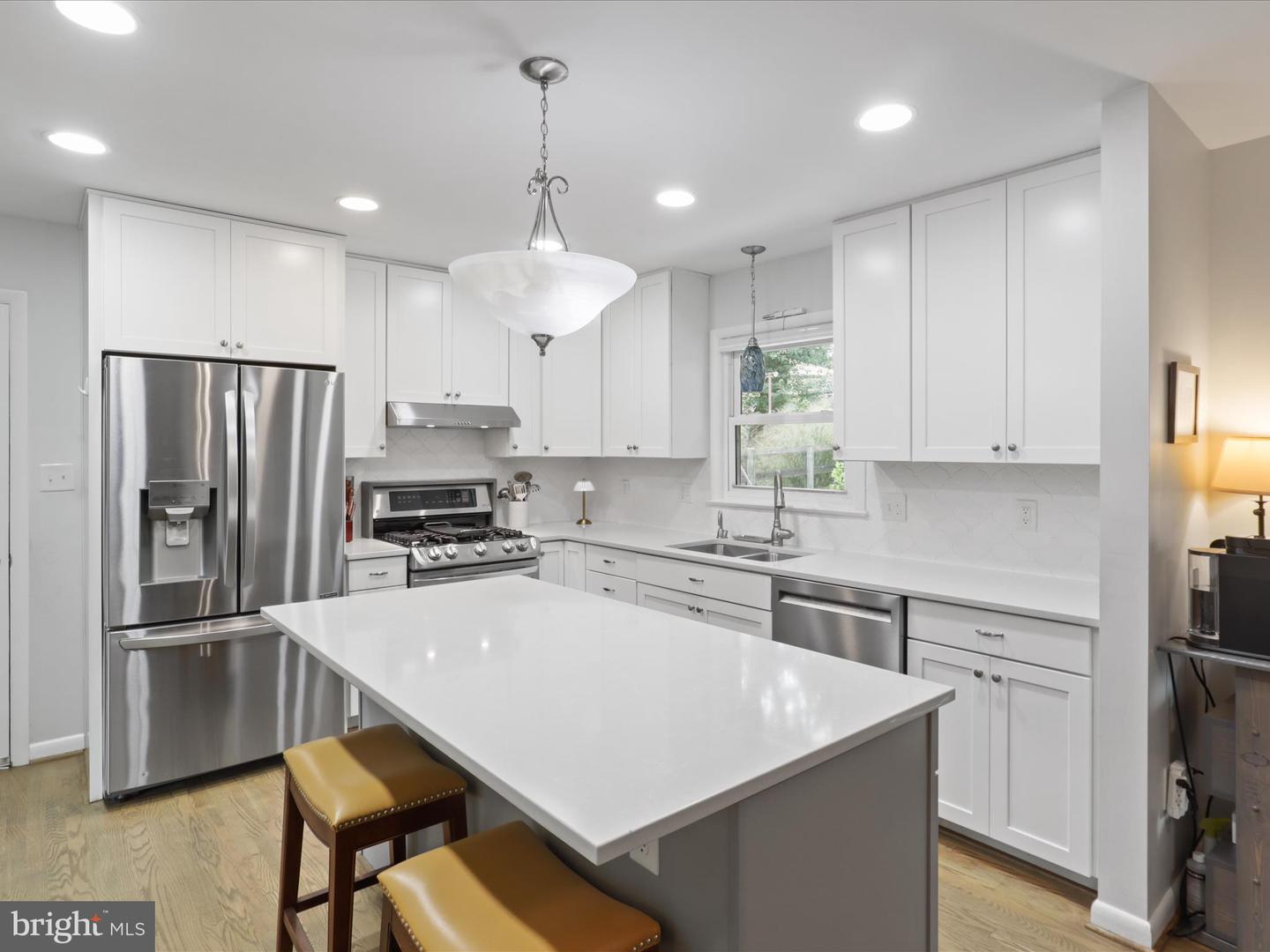 2736 CALKINS RD, HERNDON, Virginia 20171, 3 Bedrooms Bedrooms, 16 Rooms Rooms,4 BathroomsBathrooms,Residential,For sale,2736 CALKINS RD,VAFX2273088 MLS # VAFX2273088