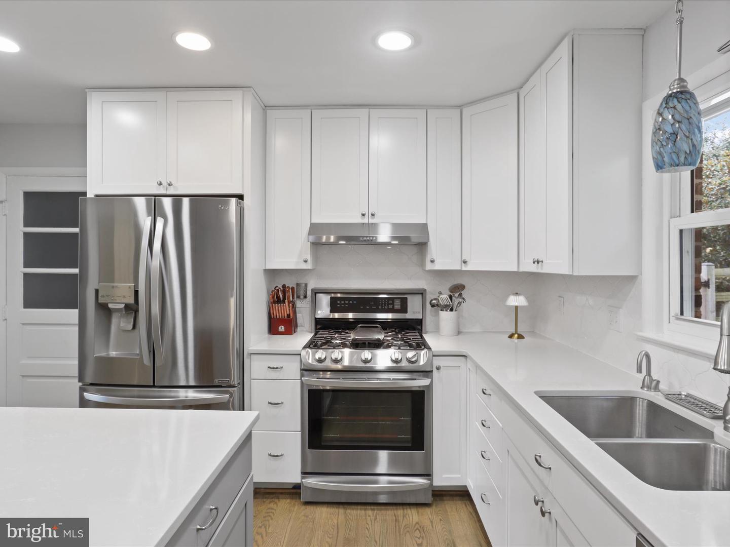 2736 CALKINS RD, HERNDON, Virginia 20171, 3 Bedrooms Bedrooms, 16 Rooms Rooms,4 BathroomsBathrooms,Residential,For sale,2736 CALKINS RD,VAFX2273088 MLS # VAFX2273088