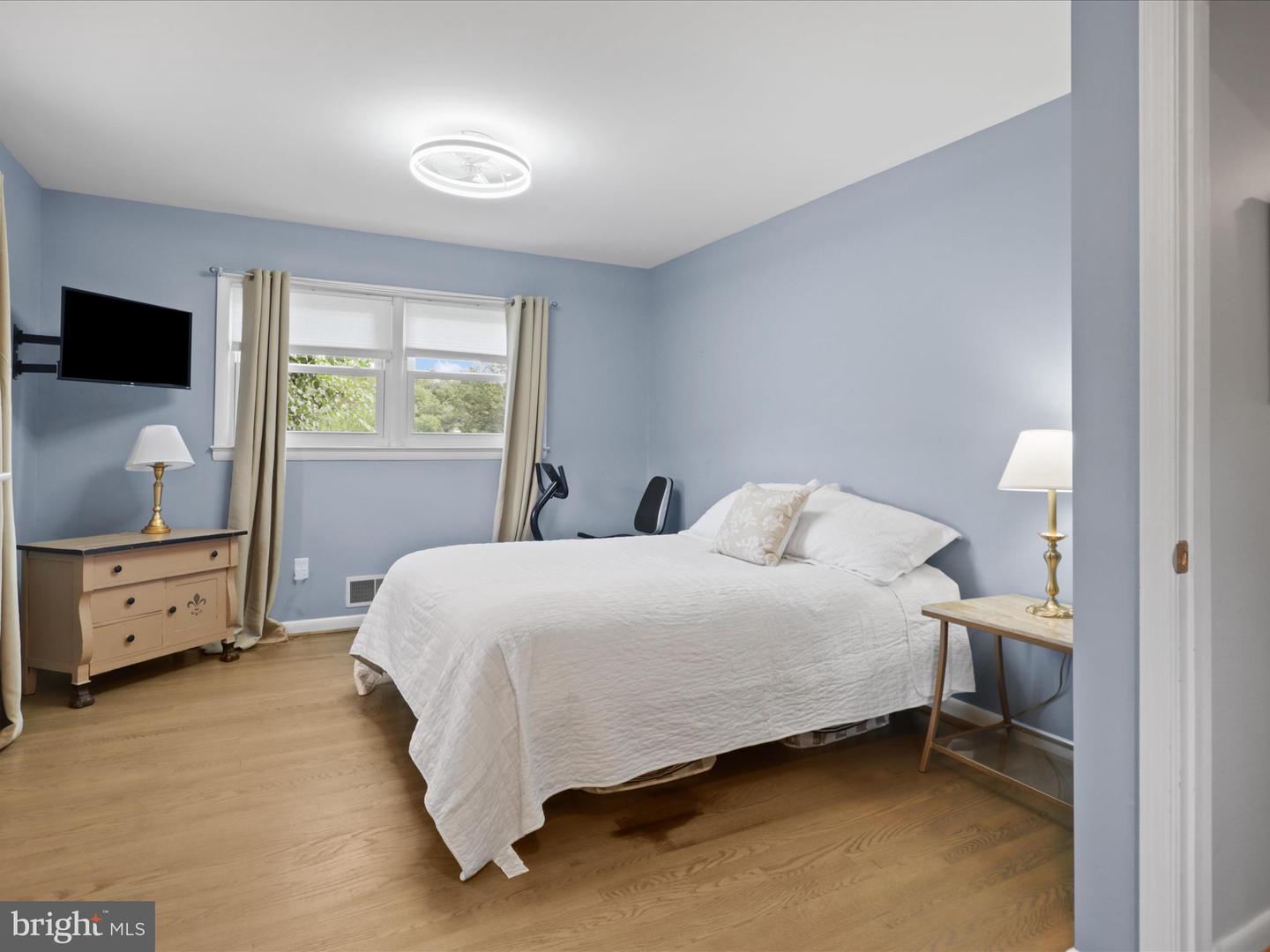 2736 CALKINS RD, HERNDON, Virginia 20171, 3 Bedrooms Bedrooms, 16 Rooms Rooms,4 BathroomsBathrooms,Residential,For sale,2736 CALKINS RD,VAFX2273088 MLS # VAFX2273088