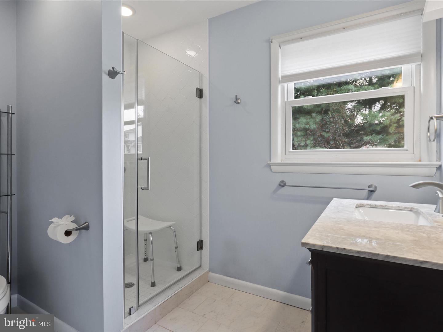 2736 CALKINS RD, HERNDON, Virginia 20171, 3 Bedrooms Bedrooms, 16 Rooms Rooms,4 BathroomsBathrooms,Residential,For sale,2736 CALKINS RD,VAFX2273088 MLS # VAFX2273088