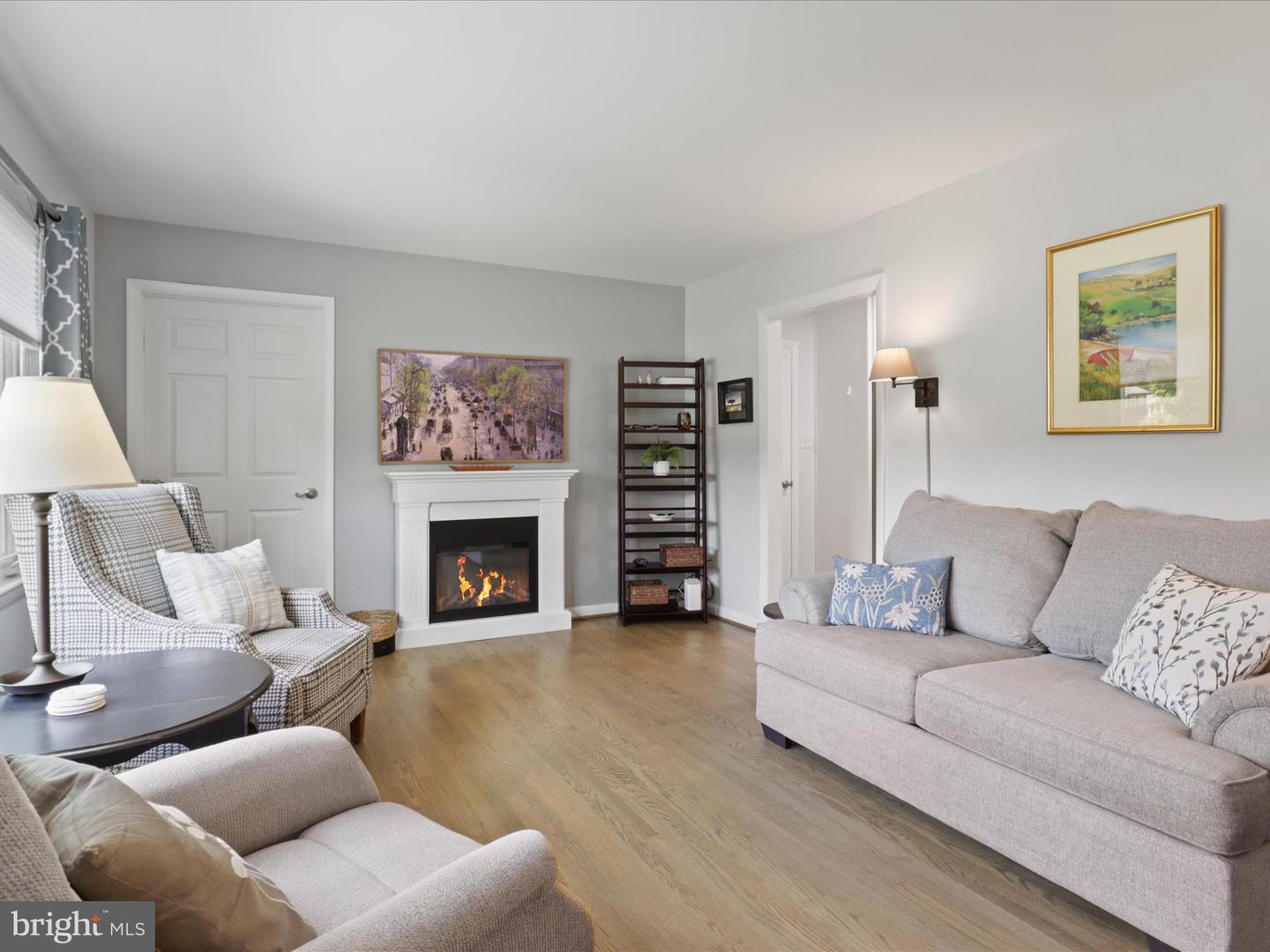 2736 CALKINS RD, HERNDON, Virginia 20171, 3 Bedrooms Bedrooms, 16 Rooms Rooms,4 BathroomsBathrooms,Residential,For sale,2736 CALKINS RD,VAFX2273088 MLS # VAFX2273088