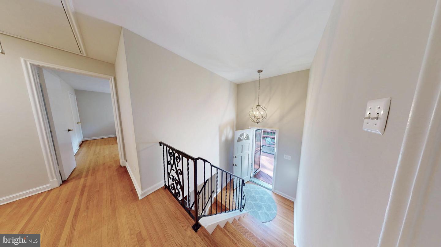 7204 REGENT DR, ALEXANDRIA, Virginia 22307, 4 Bedrooms Bedrooms, 7 Rooms Rooms,2 BathroomsBathrooms,Residential,For sale,7204 REGENT DR,VAFX2273098 MLS # VAFX2273098