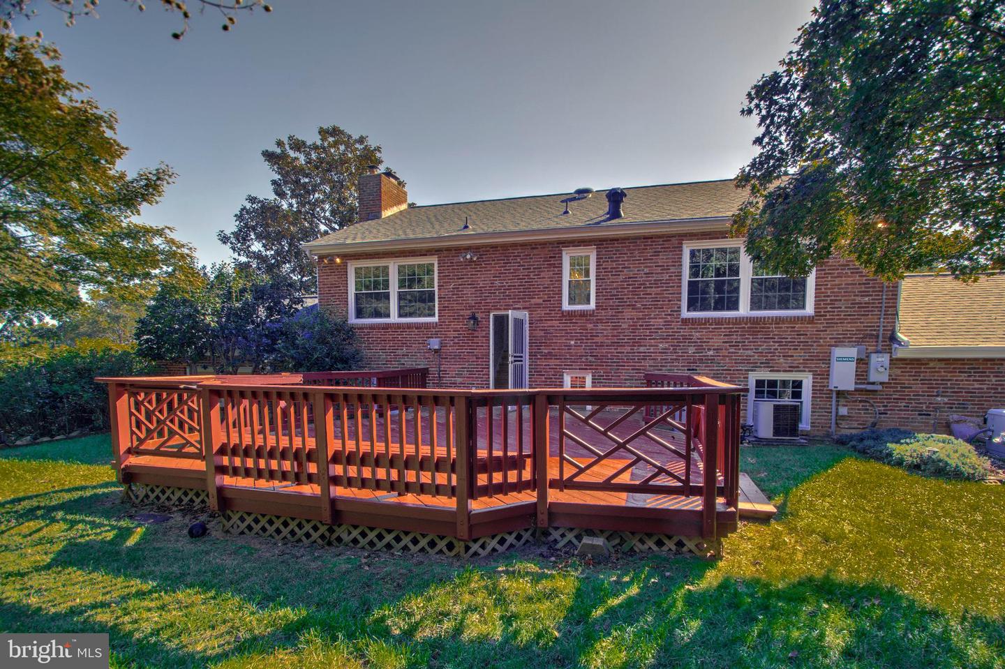 7204 REGENT DR, ALEXANDRIA, Virginia 22307, 4 Bedrooms Bedrooms, 7 Rooms Rooms,2 BathroomsBathrooms,Residential,For sale,7204 REGENT DR,VAFX2273098 MLS # VAFX2273098