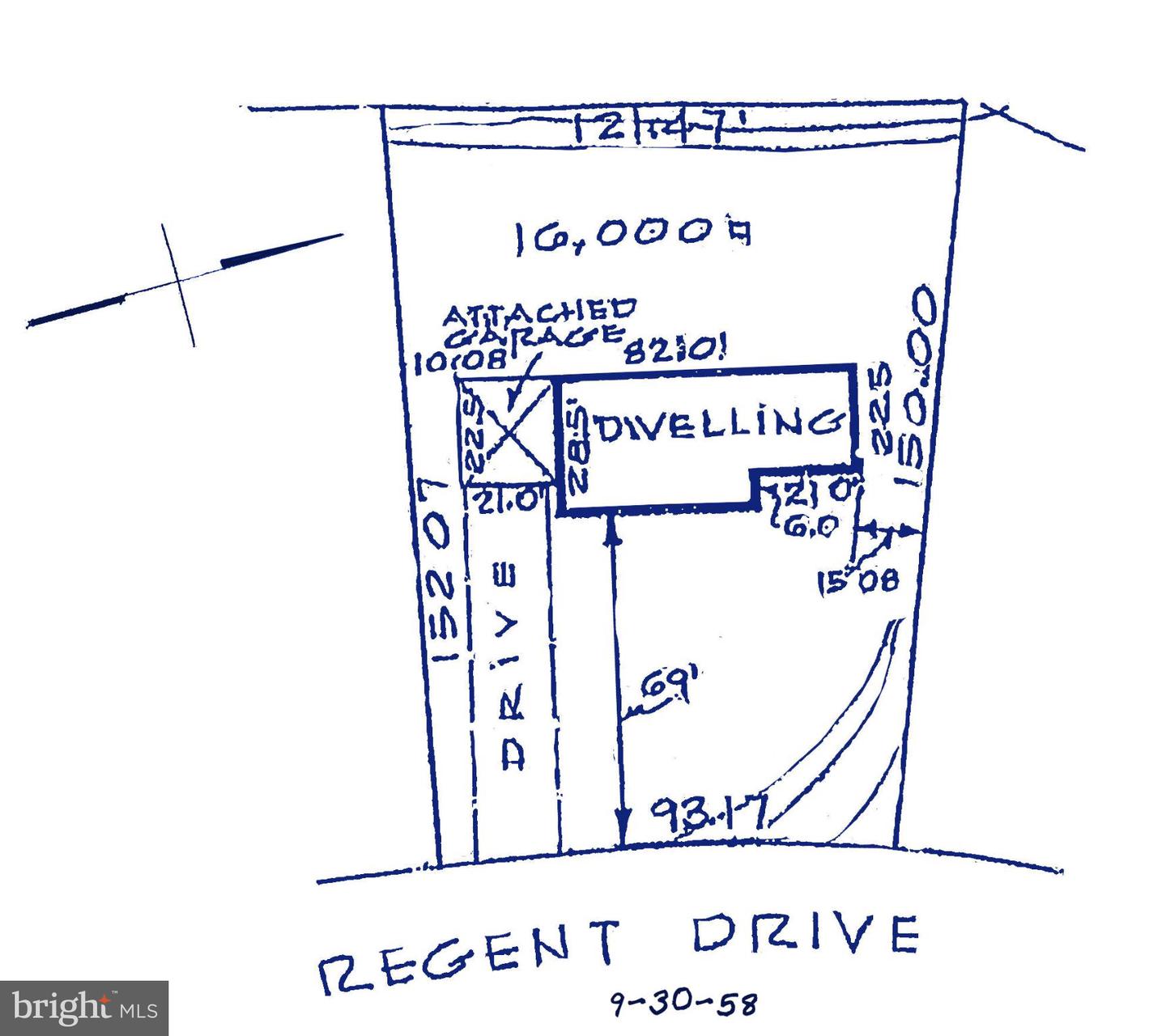 7204 REGENT DR, ALEXANDRIA, Virginia 22307, 4 Bedrooms Bedrooms, 7 Rooms Rooms,2 BathroomsBathrooms,Residential,For sale,7204 REGENT DR,VAFX2273098 MLS # VAFX2273098