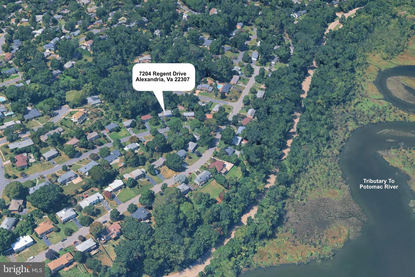 7204 REGENT DR, ALEXANDRIA, Virginia 22307, 4 Bedrooms Bedrooms, 7 Rooms Rooms,2 BathroomsBathrooms,Residential,For sale,7204 REGENT DR,VAFX2273098 MLS # VAFX2273098