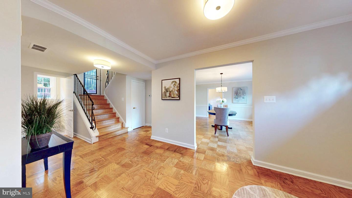 7204 REGENT DR, ALEXANDRIA, Virginia 22307, 4 Bedrooms Bedrooms, 7 Rooms Rooms,2 BathroomsBathrooms,Residential,For sale,7204 REGENT DR,VAFX2273098 MLS # VAFX2273098