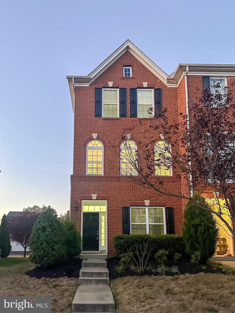 23069 WEYBRIDGE SQ, BROADLANDS, Virginia 20148, 4 Bedrooms Bedrooms, ,2 BathroomsBathrooms,Residential,For sale,23069 WEYBRIDGE SQ,VALO2108380 MLS # VALO2108380