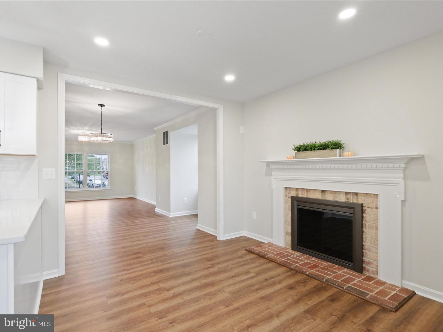 21098 FIRESIDE CT, STERLING, Virginia 20164, 4 Bedrooms Bedrooms, ,3 BathroomsBathrooms,Residential,For sale,21098 FIRESIDE CT,VALO2108382 MLS # VALO2108382