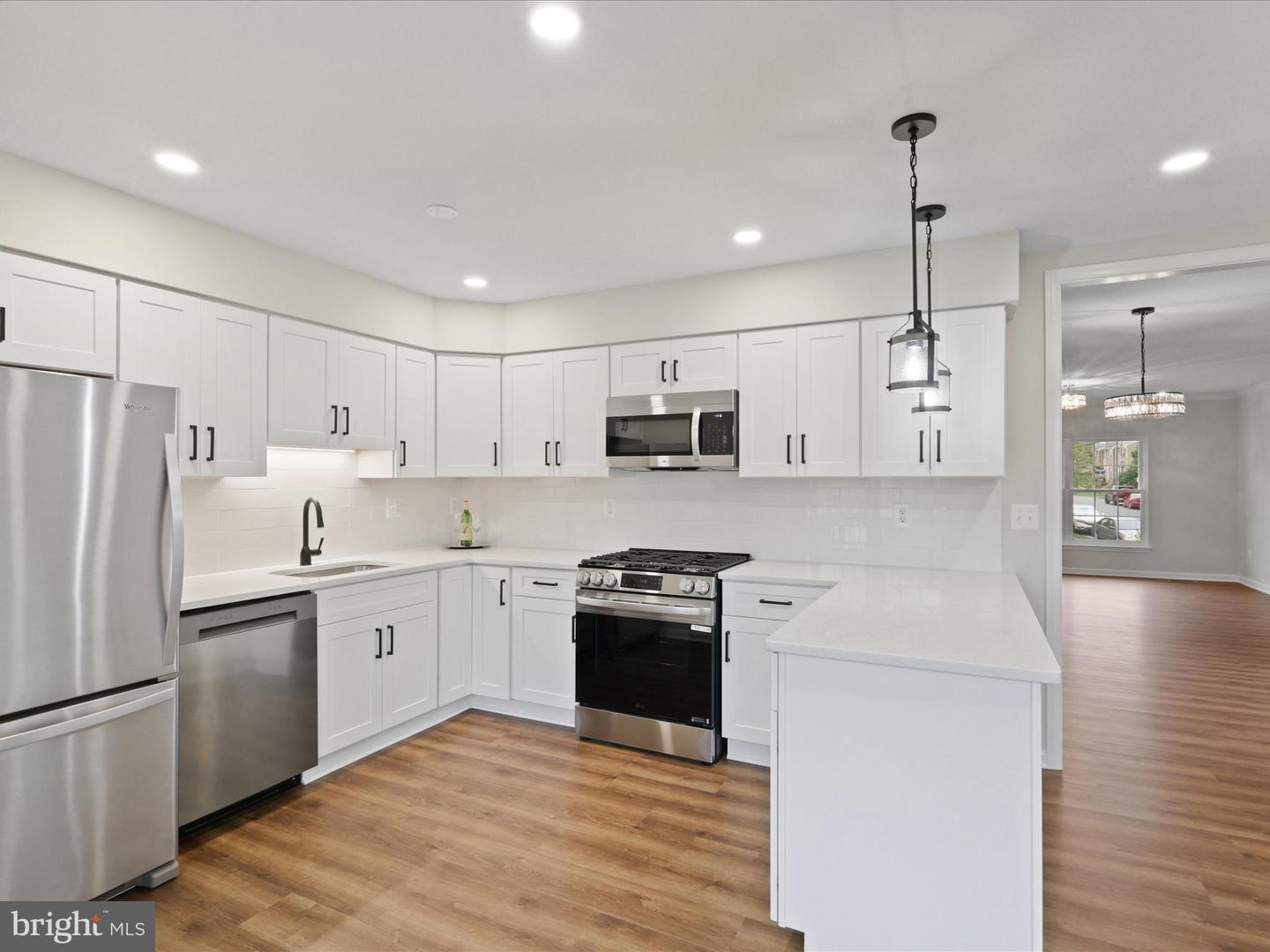 21098 FIRESIDE CT, STERLING, Virginia 20164, 4 Bedrooms Bedrooms, ,3 BathroomsBathrooms,Residential,For sale,21098 FIRESIDE CT,VALO2108382 MLS # VALO2108382