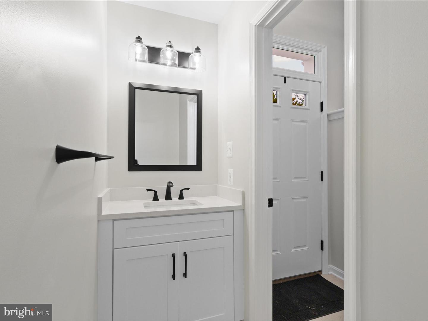 21098 FIRESIDE CT, STERLING, Virginia 20164, 4 Bedrooms Bedrooms, ,3 BathroomsBathrooms,Residential,For sale,21098 FIRESIDE CT,VALO2108382 MLS # VALO2108382