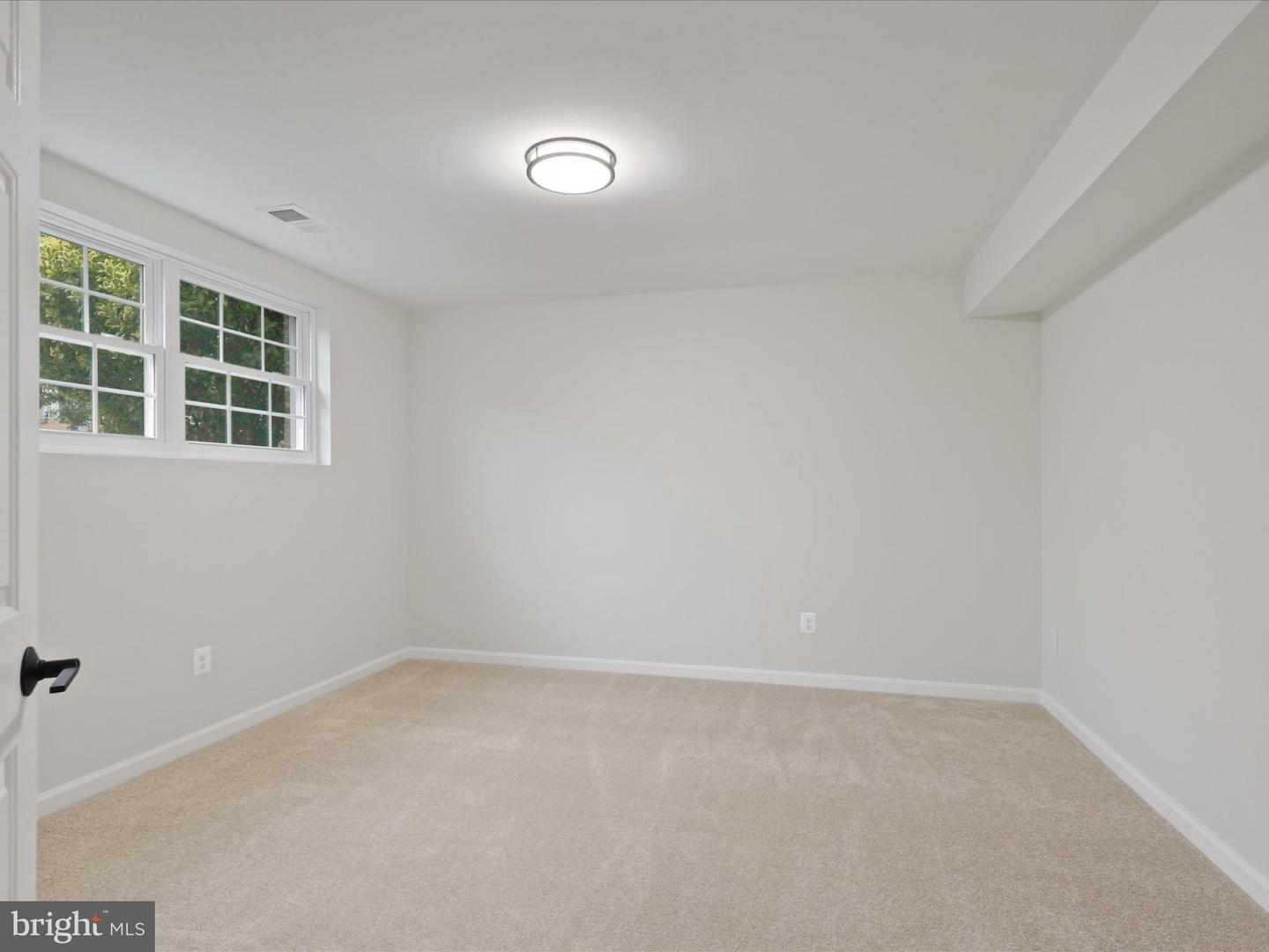 21098 FIRESIDE CT, STERLING, Virginia 20164, 4 Bedrooms Bedrooms, ,3 BathroomsBathrooms,Residential,For sale,21098 FIRESIDE CT,VALO2108382 MLS # VALO2108382