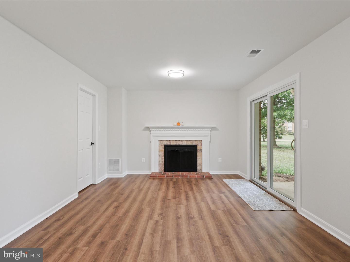 21098 FIRESIDE CT, STERLING, Virginia 20164, 4 Bedrooms Bedrooms, ,3 BathroomsBathrooms,Residential,For sale,21098 FIRESIDE CT,VALO2108382 MLS # VALO2108382
