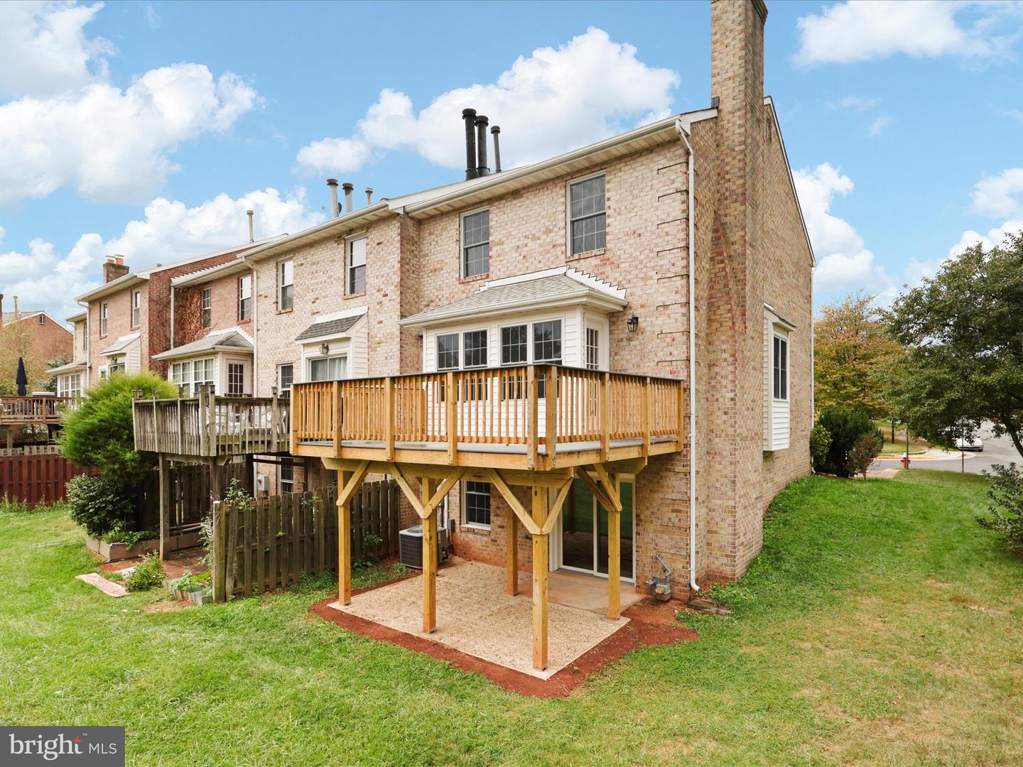 21098 FIRESIDE CT, STERLING, Virginia 20164, 4 Bedrooms Bedrooms, ,3 BathroomsBathrooms,Residential,For sale,21098 FIRESIDE CT,VALO2108382 MLS # VALO2108382