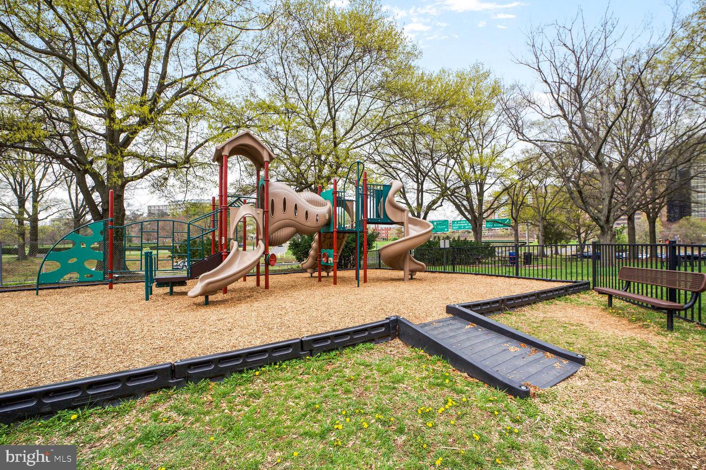 1111 ARLINGTON BLVD #443, ARLINGTON, Virginia 22209, 1 Bedroom Bedrooms, ,1 BathroomBathrooms,Residential,For sale,1111 ARLINGTON BLVD #443,VAAR2064648 MLS # VAAR2064648