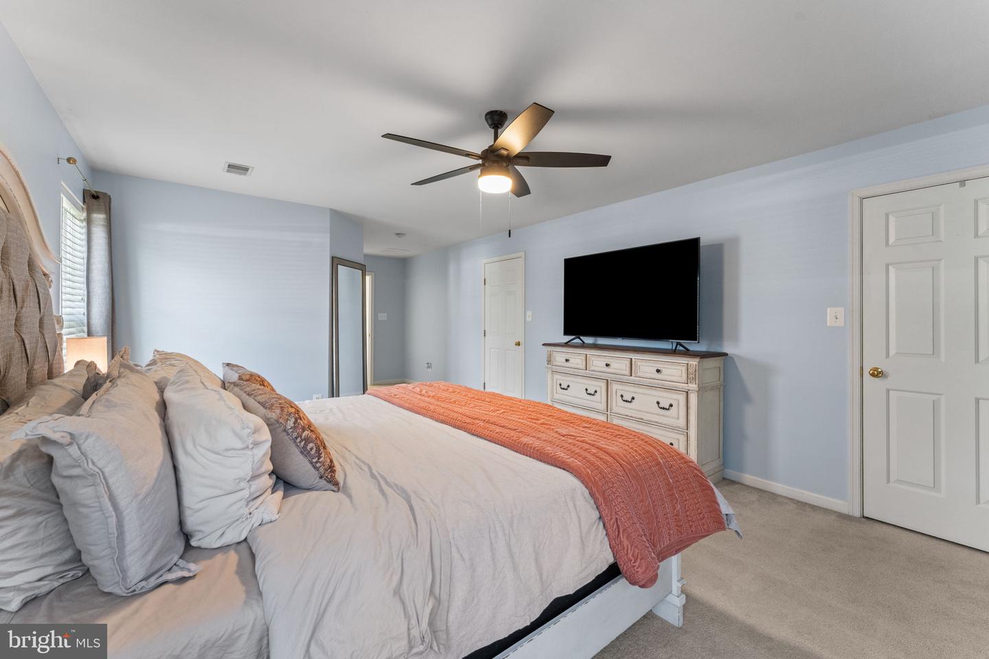 5219 JOSHUA TREE CIR, FREDERICKSBURG, Virginia 22407, 5 Bedrooms Bedrooms, ,3 BathroomsBathrooms,Residential,For sale,5219 JOSHUA TREE CIR,VASP2036762 MLS # VASP2036762