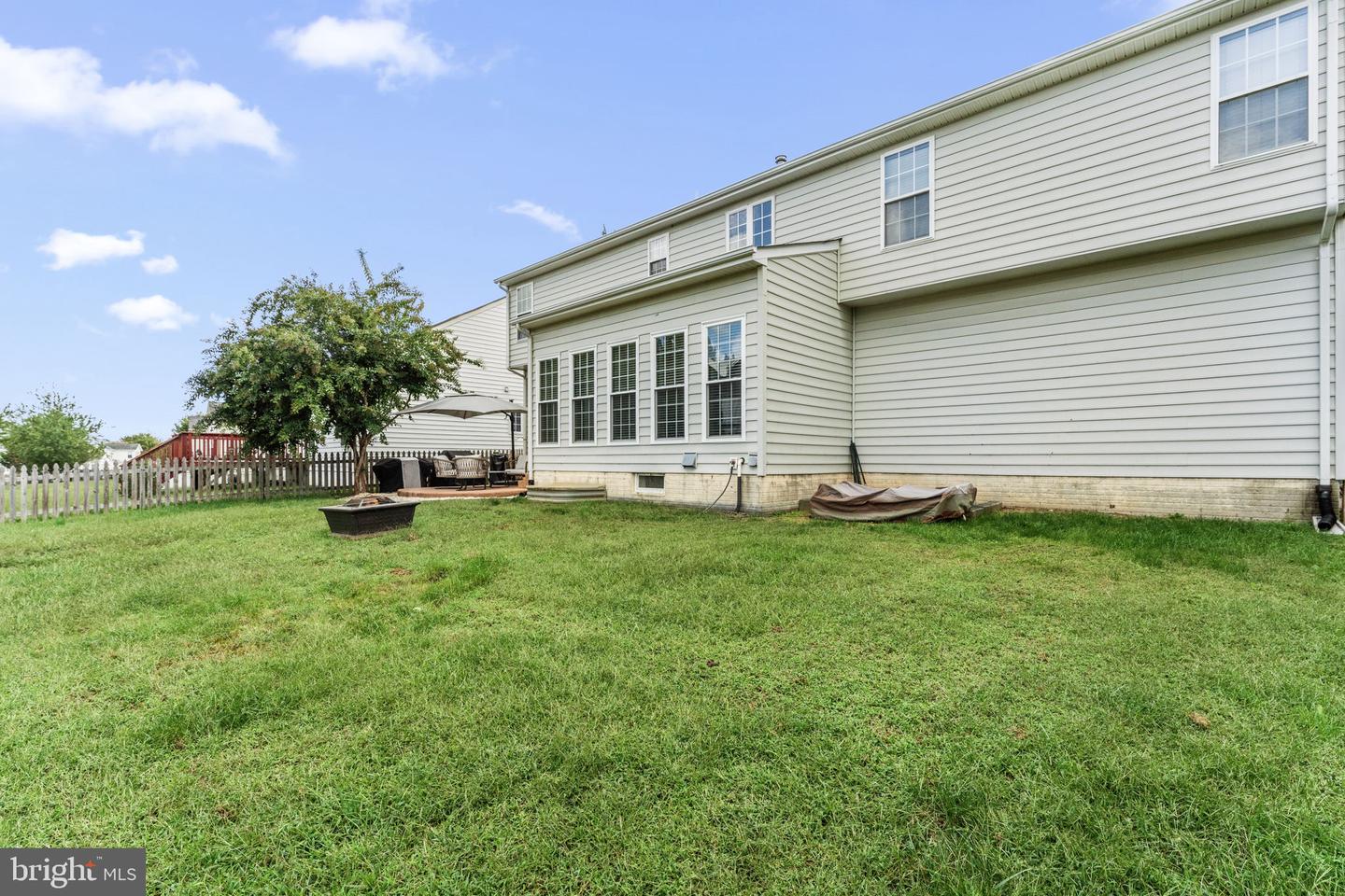 5219 JOSHUA TREE CIR, FREDERICKSBURG, Virginia 22407, 5 Bedrooms Bedrooms, ,3 BathroomsBathrooms,Residential,For sale,5219 JOSHUA TREE CIR,VASP2036762 MLS # VASP2036762