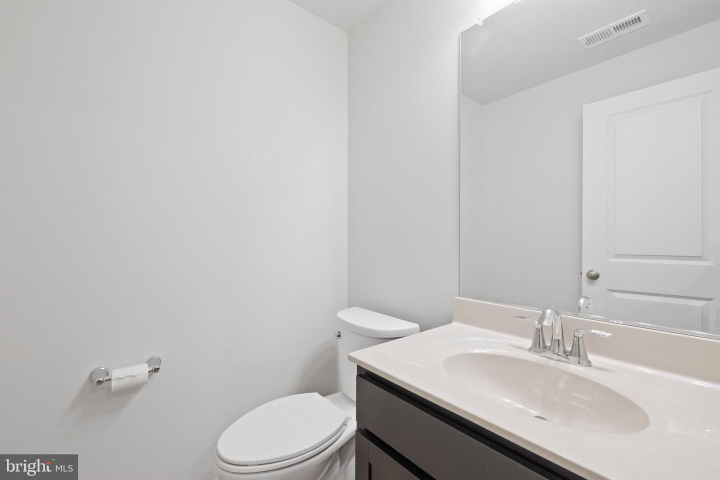 9432 DESCHAMP CT, MANASSAS, Virginia 20112, 4 Bedrooms Bedrooms, ,3 BathroomsBathrooms,Residential,For sale,9432 DESCHAMP CT,VAPW2105528 MLS # VAPW2105528