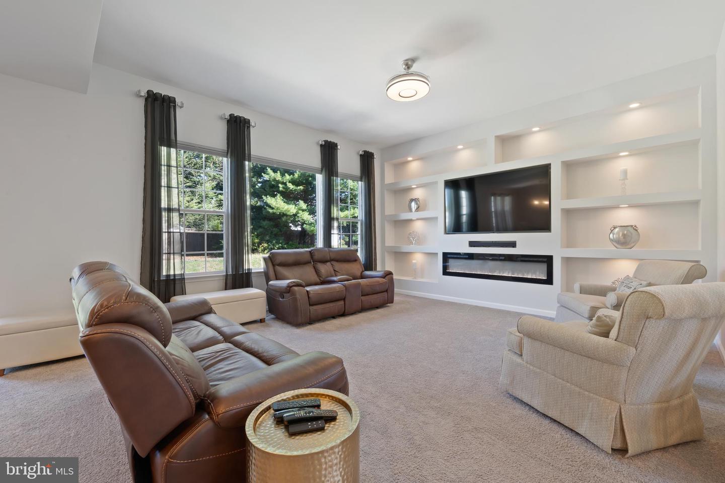 9432 DESCHAMP CT, MANASSAS, Virginia 20112, 4 Bedrooms Bedrooms, ,3 BathroomsBathrooms,Residential,For sale,9432 DESCHAMP CT,VAPW2105528 MLS # VAPW2105528