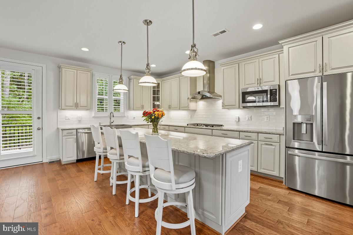 7762 BELVALE DR, ALEXANDRIA, Virginia 22315, 3 Bedrooms Bedrooms, ,2 BathroomsBathrooms,Residential,For sale,7762 BELVALE DR,VAFX2273200 MLS # VAFX2273200