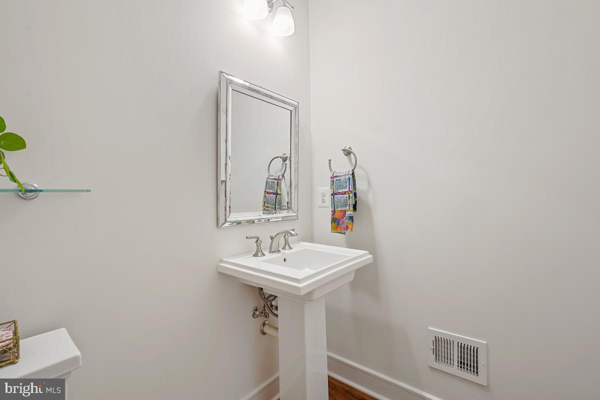 7762 BELVALE DR, ALEXANDRIA, Virginia 22315, 3 Bedrooms Bedrooms, ,2 BathroomsBathrooms,Residential,For sale,7762 BELVALE DR,VAFX2273200 MLS # VAFX2273200