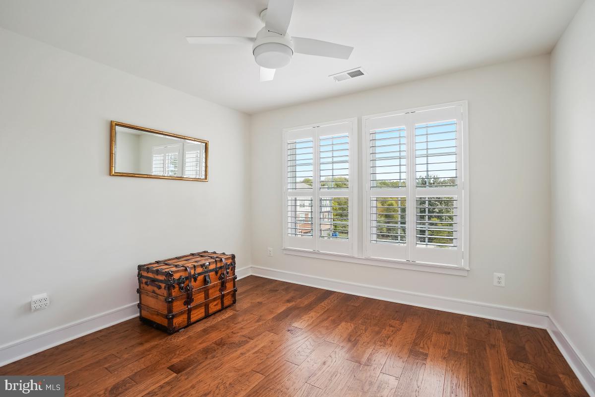 7762 BELVALE DR, ALEXANDRIA, Virginia 22315, 3 Bedrooms Bedrooms, ,2 BathroomsBathrooms,Residential,For sale,7762 BELVALE DR,VAFX2273200 MLS # VAFX2273200