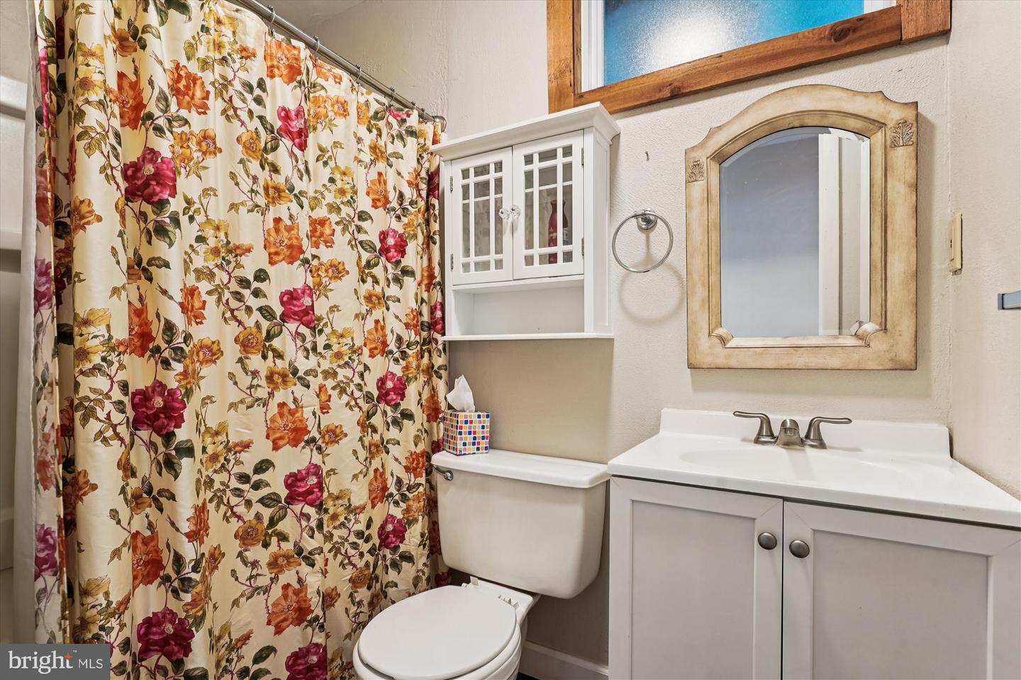 4710 PINECREST CT, DUMFRIES, Virginia 22025, 4 Bedrooms Bedrooms, ,3 BathroomsBathrooms,Residential,For sale,4710 PINECREST CT,VAPW2105544 MLS # VAPW2105544