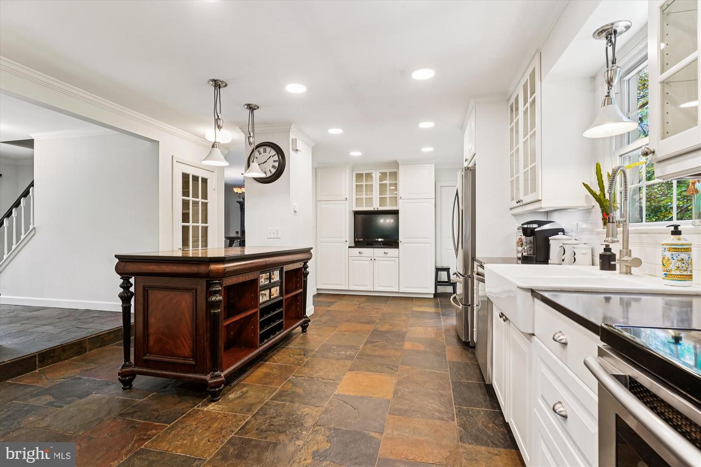 4710 PINECREST CT, DUMFRIES, Virginia 22025, 4 Bedrooms Bedrooms, ,3 BathroomsBathrooms,Residential,For sale,4710 PINECREST CT,VAPW2105544 MLS # VAPW2105544