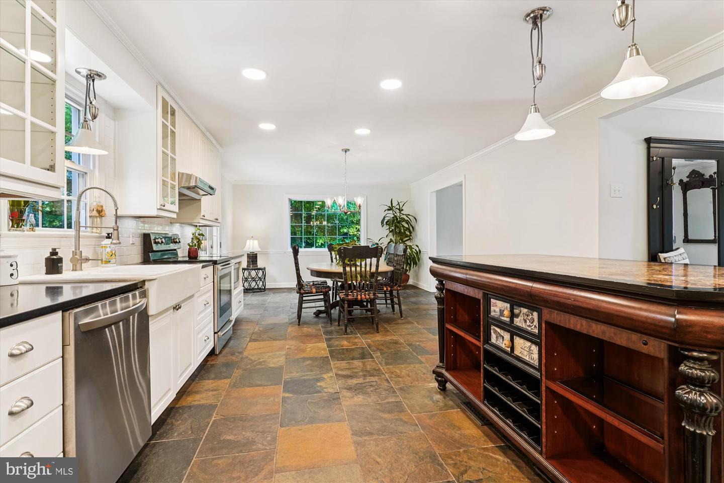 4710 PINECREST CT, DUMFRIES, Virginia 22025, 4 Bedrooms Bedrooms, ,3 BathroomsBathrooms,Residential,For sale,4710 PINECREST CT,VAPW2105544 MLS # VAPW2105544