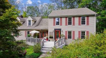 4710 PINECREST CT, DUMFRIES, Virginia 22025, 4 Bedrooms Bedrooms, ,3 BathroomsBathrooms,Residential,For sale,4710 PINECREST CT,VAPW2105544 MLS # VAPW2105544