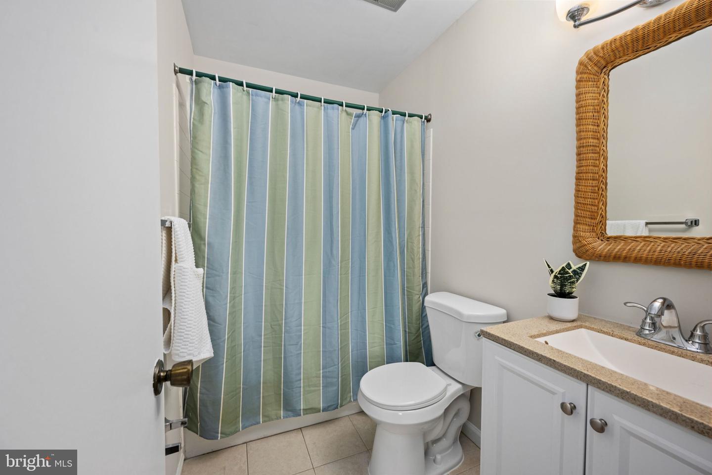 5613 MOUNT BURNSIDE WAY, BURKE, Virginia 22015, 4 Bedrooms Bedrooms, ,3 BathroomsBathrooms,Residential,For sale,5613 MOUNT BURNSIDE WAY,VAFX2273212 MLS # VAFX2273212
