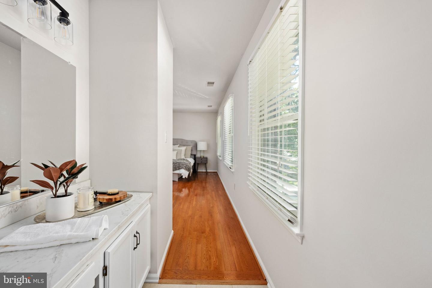 5613 MOUNT BURNSIDE WAY, BURKE, Virginia 22015, 4 Bedrooms Bedrooms, ,3 BathroomsBathrooms,Residential,For sale,5613 MOUNT BURNSIDE WAY,VAFX2273212 MLS # VAFX2273212