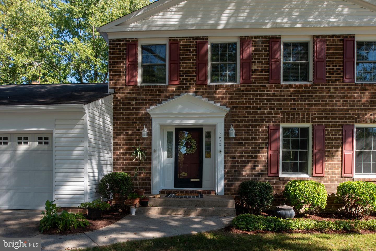 5613 MOUNT BURNSIDE WAY, BURKE, Virginia 22015, 4 Bedrooms Bedrooms, ,3 BathroomsBathrooms,Residential,For sale,5613 MOUNT BURNSIDE WAY,VAFX2273212 MLS # VAFX2273212