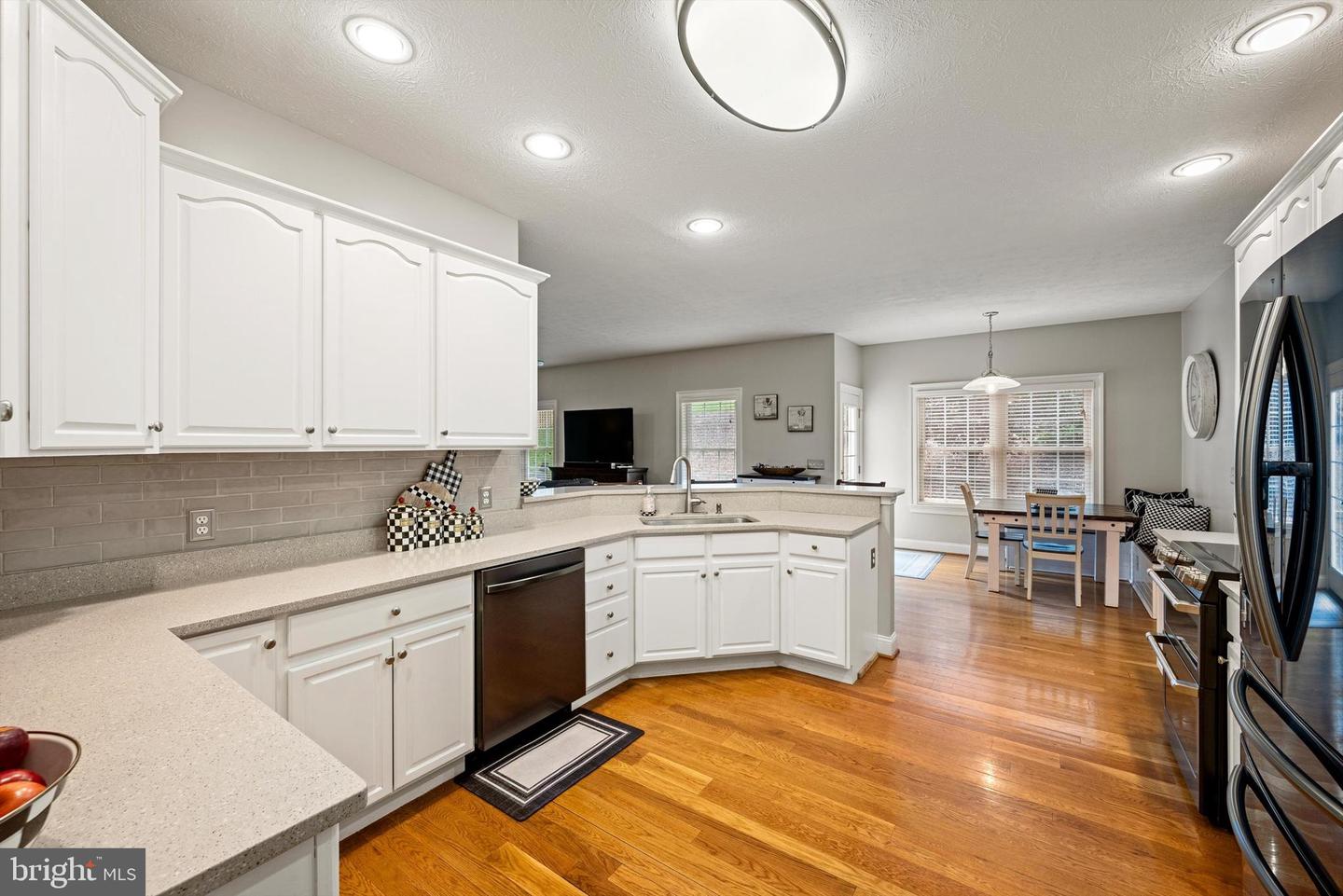 137 STONEBROOK RD, WINCHESTER, Virginia 22602, 4 Bedrooms Bedrooms, ,4 BathroomsBathrooms,Residential,For sale,137 STONEBROOK RD,VAFV2037266 MLS # VAFV2037266