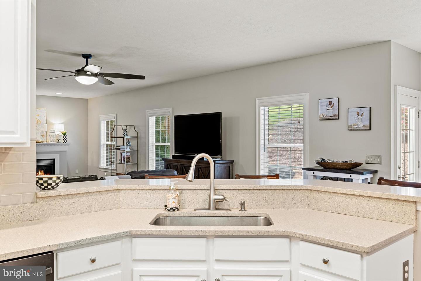 137 STONEBROOK RD, WINCHESTER, Virginia 22602, 4 Bedrooms Bedrooms, ,4 BathroomsBathrooms,Residential,For sale,137 STONEBROOK RD,VAFV2037266 MLS # VAFV2037266