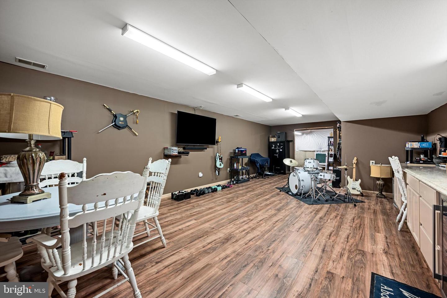 137 STONEBROOK RD, WINCHESTER, Virginia 22602, 4 Bedrooms Bedrooms, ,4 BathroomsBathrooms,Residential,For sale,137 STONEBROOK RD,VAFV2037266 MLS # VAFV2037266