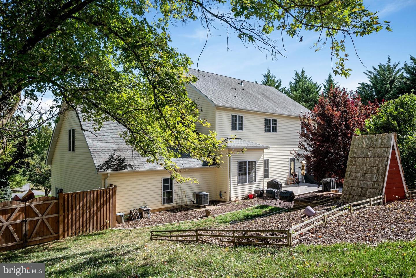 137 STONEBROOK RD, WINCHESTER, Virginia 22602, 4 Bedrooms Bedrooms, ,4 BathroomsBathrooms,Residential,For sale,137 STONEBROOK RD,VAFV2037266 MLS # VAFV2037266