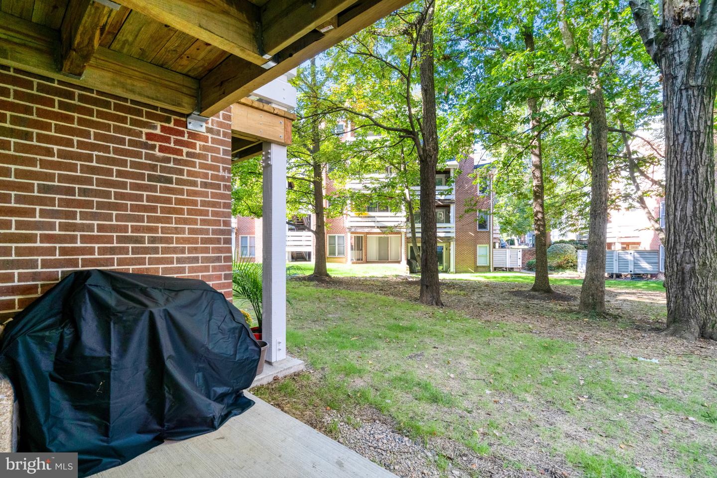 7598-L LAKESIDE VILLAGE DR #L, FALLS CHURCH, Virginia 22042, 1 Bedroom Bedrooms, 5 Rooms Rooms,1 BathroomBathrooms,Residential,For sale,7598-L LAKESIDE VILLAGE DR #L,VAFX2273278 MLS # VAFX2273278