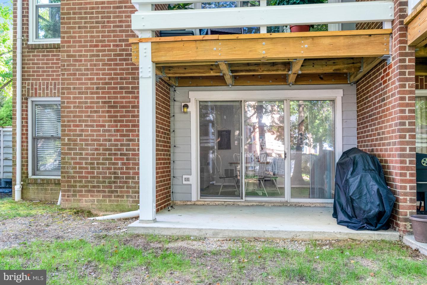 7598-L LAKESIDE VILLAGE DR #L, FALLS CHURCH, Virginia 22042, 1 Bedroom Bedrooms, 5 Rooms Rooms,1 BathroomBathrooms,Residential,For sale,7598-L LAKESIDE VILLAGE DR #L,VAFX2273278 MLS # VAFX2273278