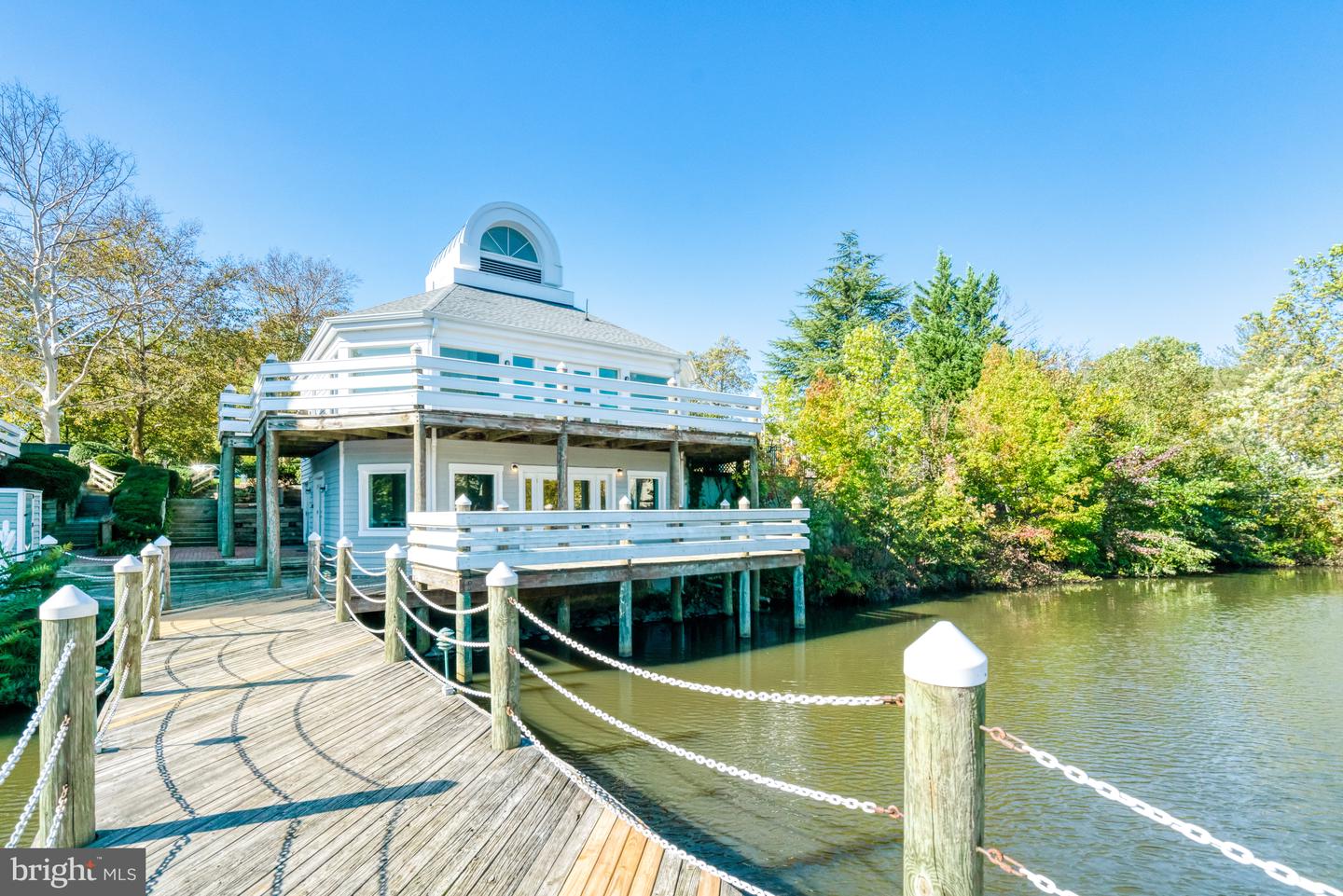7598-L LAKESIDE VILLAGE DR #L, FALLS CHURCH, Virginia 22042, 1 Bedroom Bedrooms, 5 Rooms Rooms,1 BathroomBathrooms,Residential,For sale,7598-L LAKESIDE VILLAGE DR #L,VAFX2273278 MLS # VAFX2273278