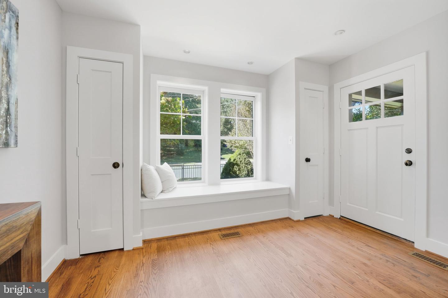 1815 N UTAH ST, ARLINGTON, Virginia 22207, 4 Bedrooms Bedrooms, ,3 BathroomsBathrooms,Residential,For sale,1815 N UTAH ST,VAAR2064756 MLS # VAAR2064756