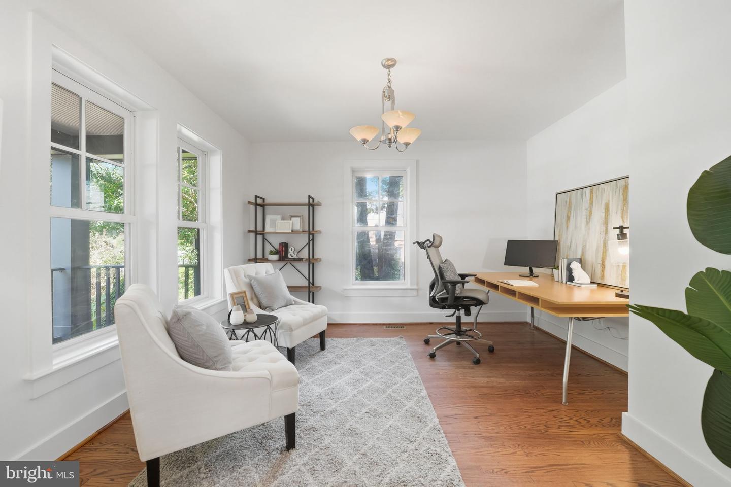 1815 N UTAH ST, ARLINGTON, Virginia 22207, 4 Bedrooms Bedrooms, ,3 BathroomsBathrooms,Residential,For sale,1815 N UTAH ST,VAAR2064756 MLS # VAAR2064756