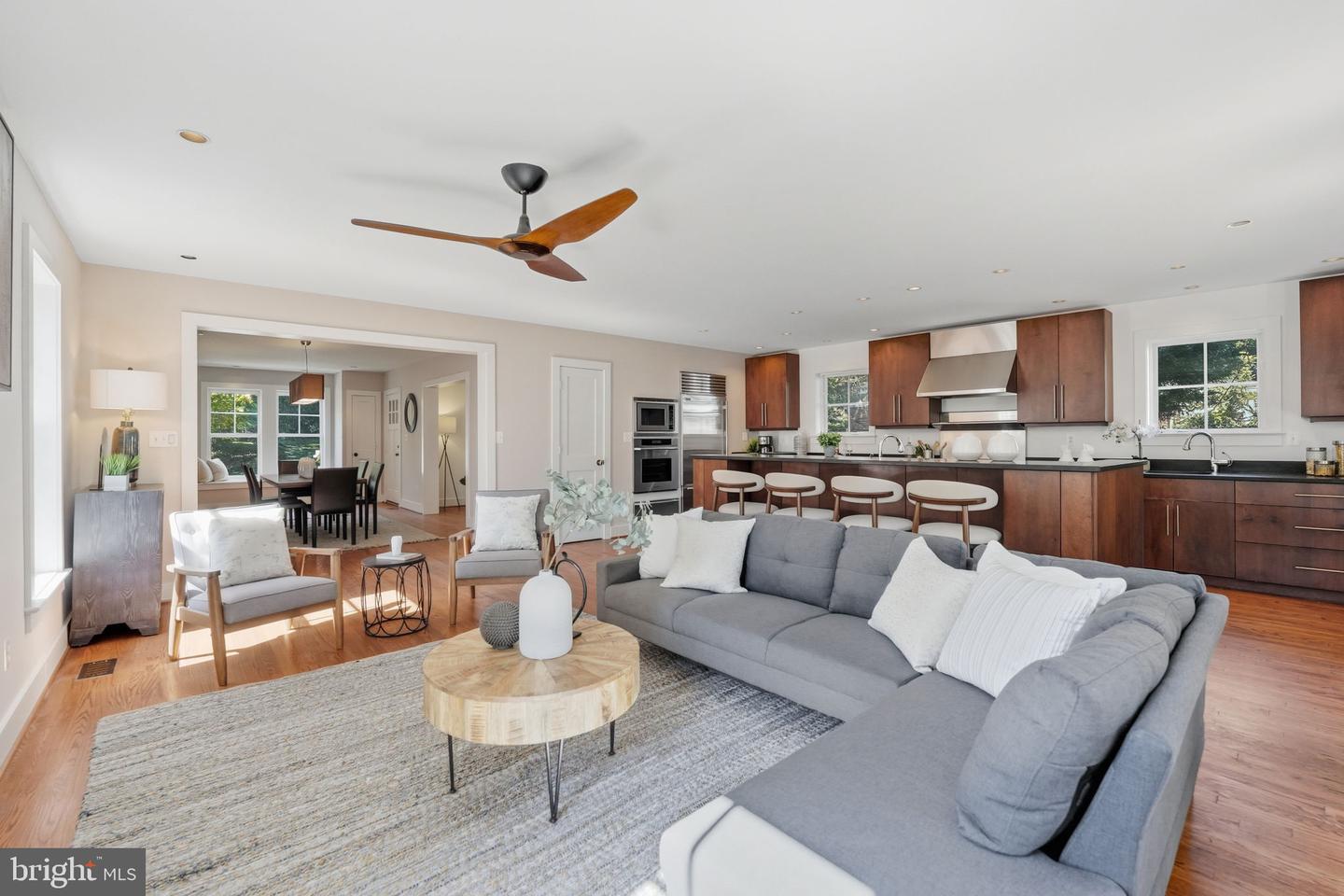 1815 N UTAH ST, ARLINGTON, Virginia 22207, 4 Bedrooms Bedrooms, ,3 BathroomsBathrooms,Residential,For sale,1815 N UTAH ST,VAAR2064756 MLS # VAAR2064756